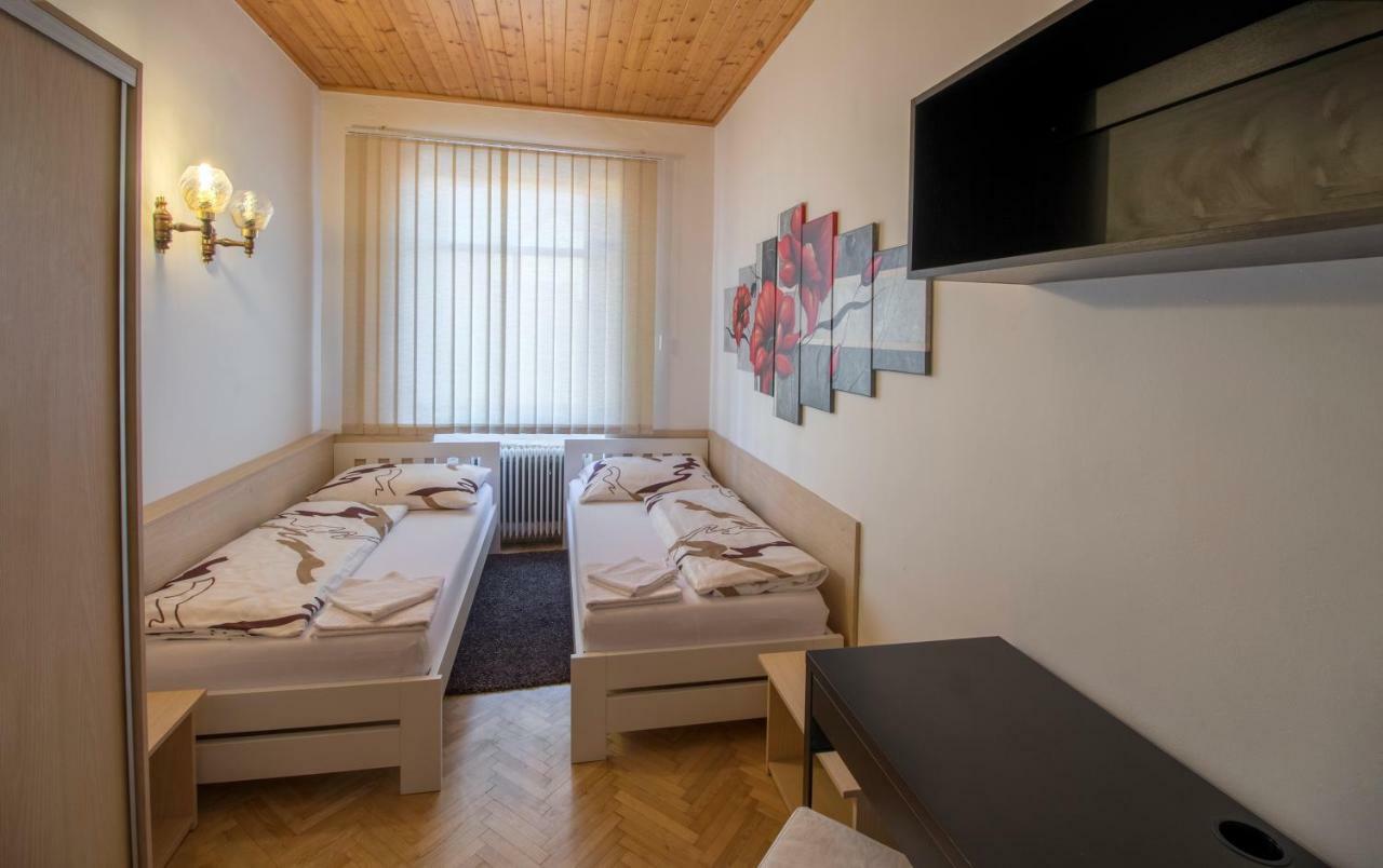 Pension Čížek Mikulov Exterior foto
